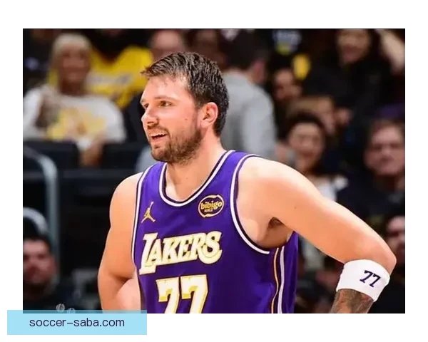 东契奇41分创多项纪录比肩科比队史第四却因16次失误被禁赛 东契奇41分创多项纪录比肩科比队史第四却因16次失误被禁赛